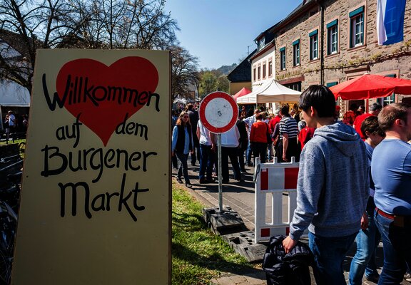 Markt in Burgen