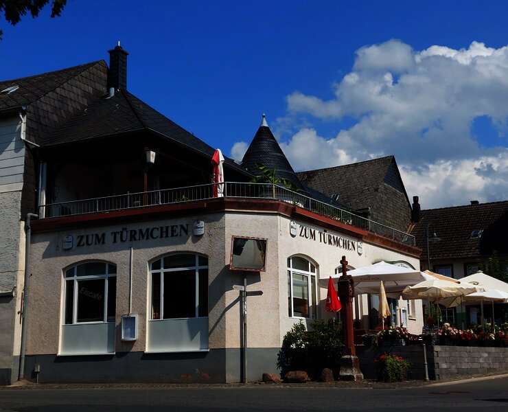 Neum_Dhron_Eiscafe_Zum_Türmchen