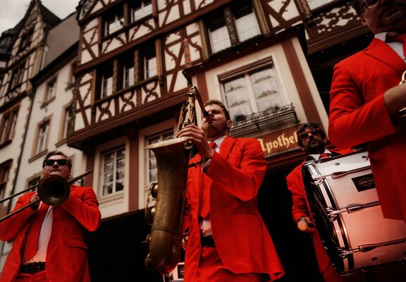 Bernkastel blüht auf am Marktplatz