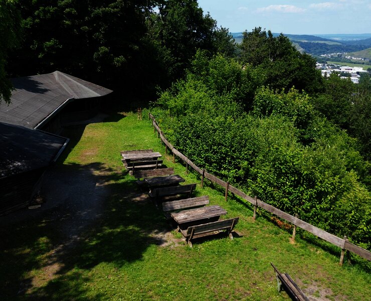 Andeler Schutzhütte Sitzmöglichkeiten