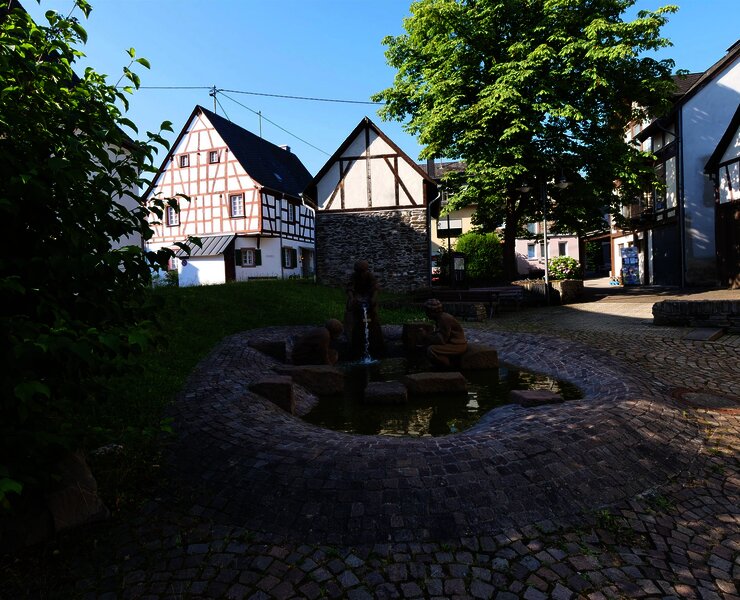 Goldgräberbrunnen Bernkastel-Kues - Andel